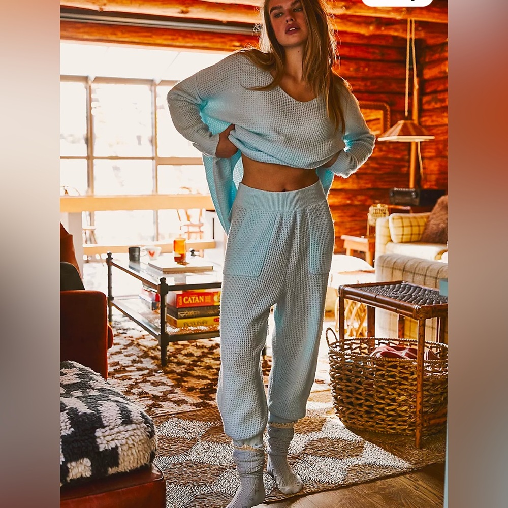 NWT FP C.O.Z.Y Baby blue oversized exposed trim knit pulover(M/L)/pants XS set
